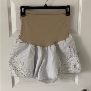 Maternity shorts